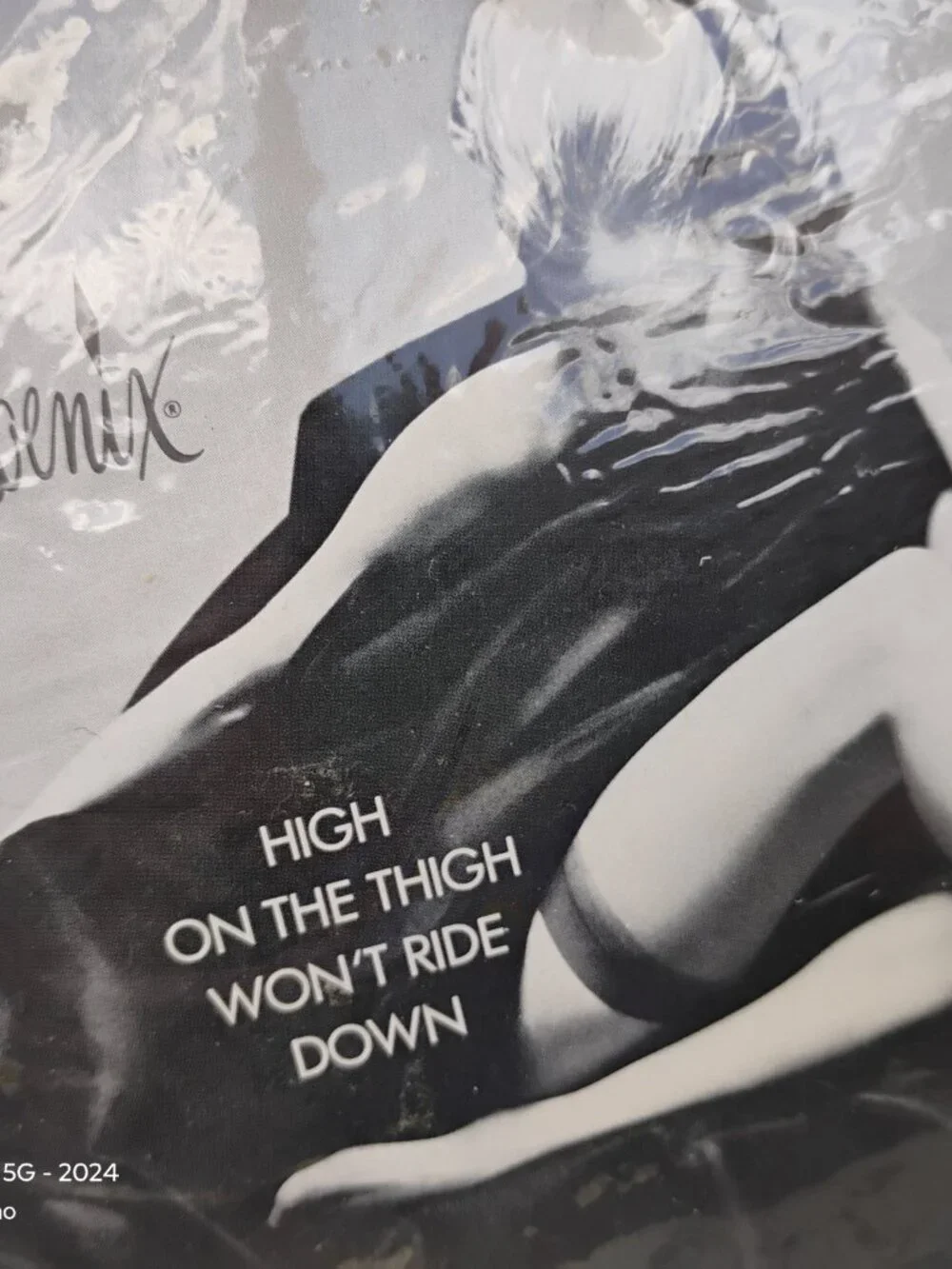 Phoenix brand Hip Pose high on the thigh design thigh-high hosiery NEW old stock